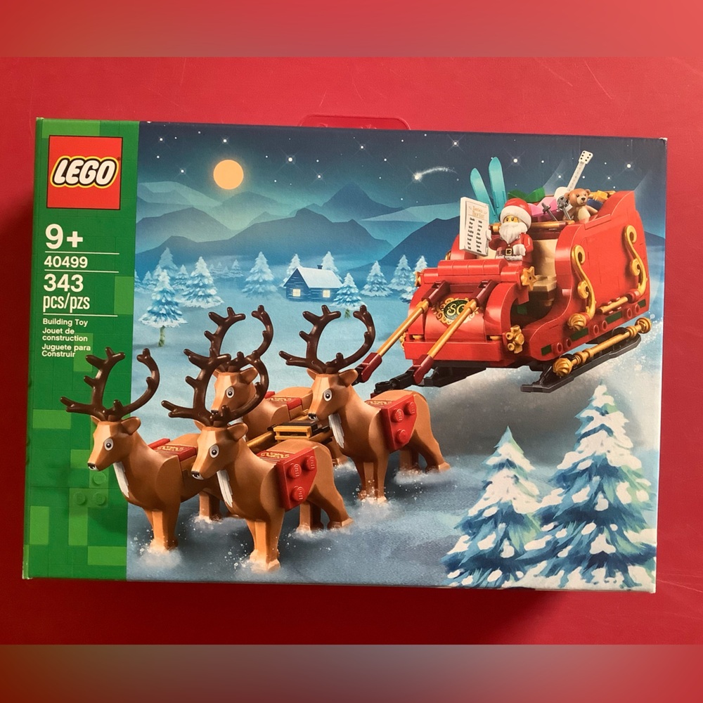 LEGO Christmas Santas Sleigh Reindeer 40499 343 Pieces New Holiday Gift